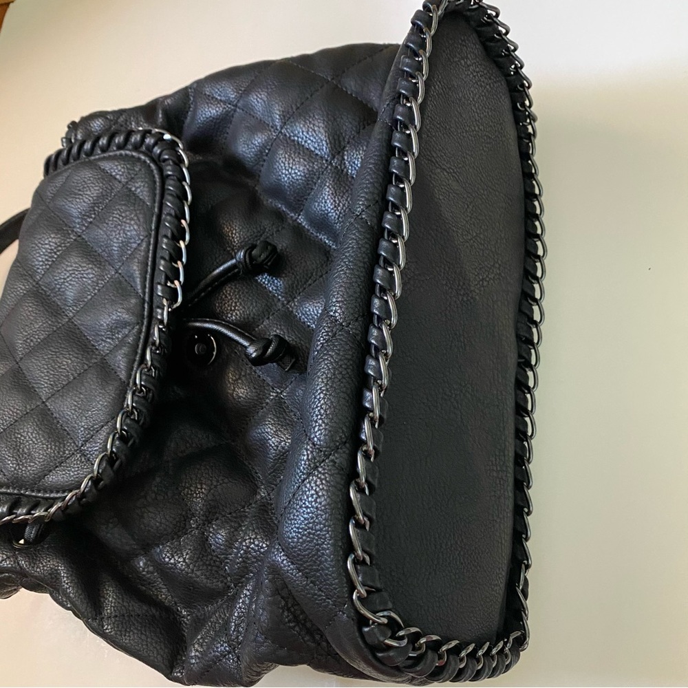 SAKS FIFTH AVENUE BACKPACKđź’• - Picture 2 of 10